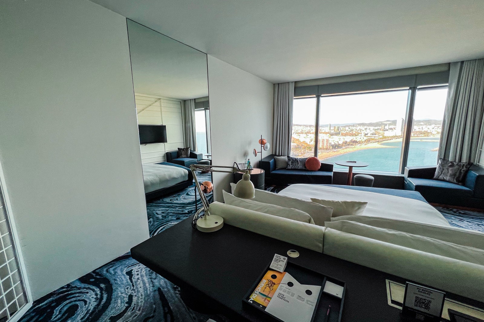 king room with view