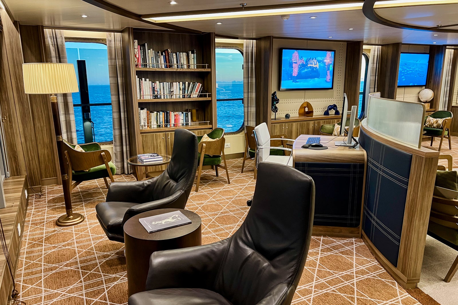 Seabourn Square