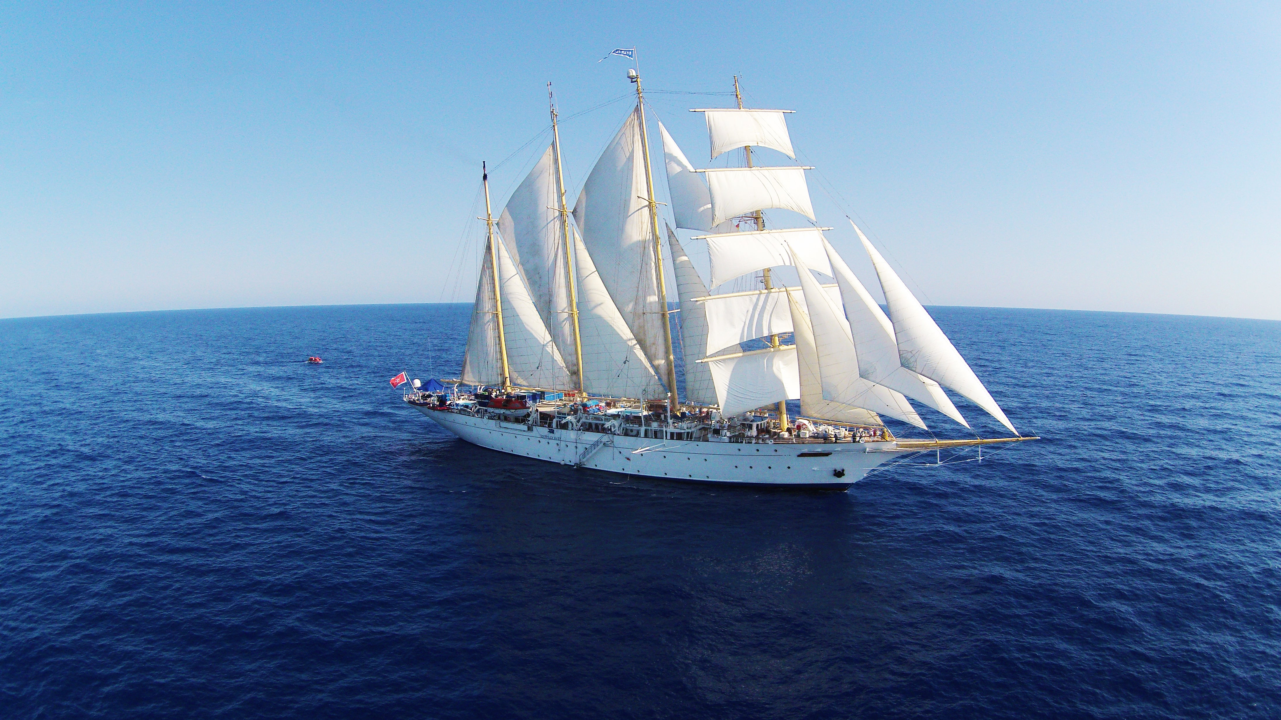 The sailing ship Star Flyer