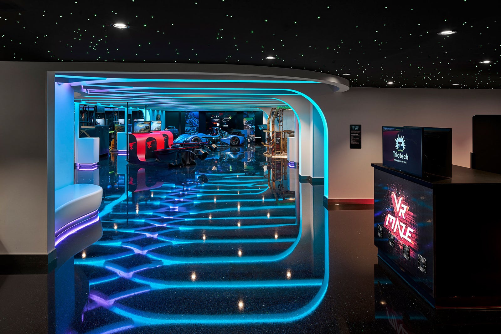 Galaxy Pavilion on Norwegian Encore