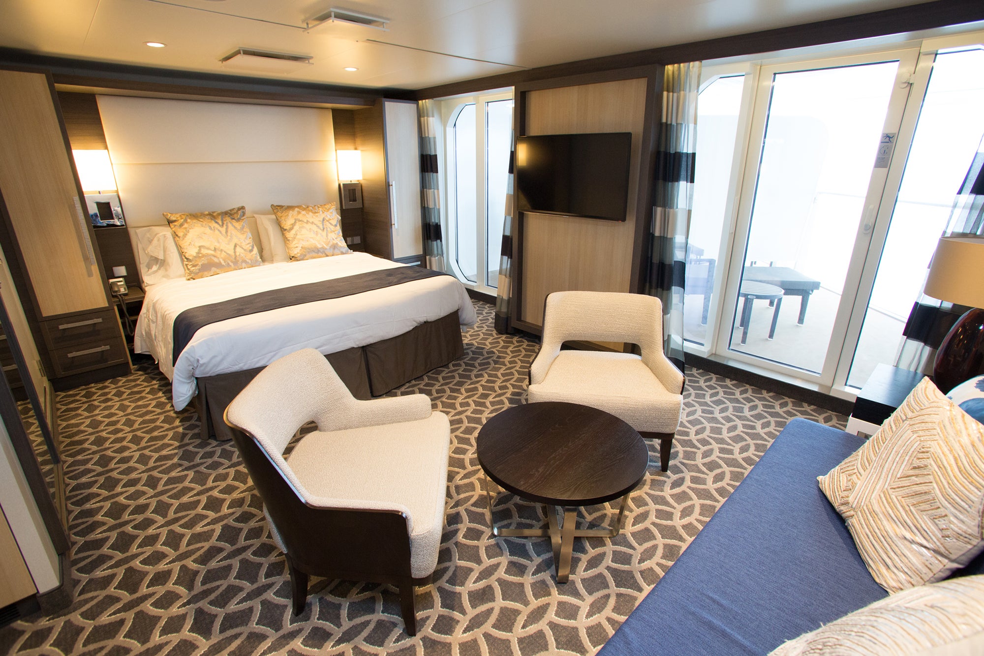 22 cruise cabin hacks that will transform your voyage