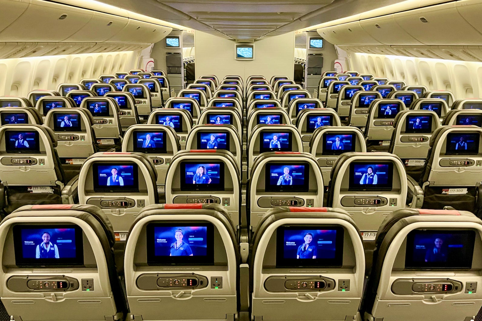 American Airlines 777-300ER economy cabin