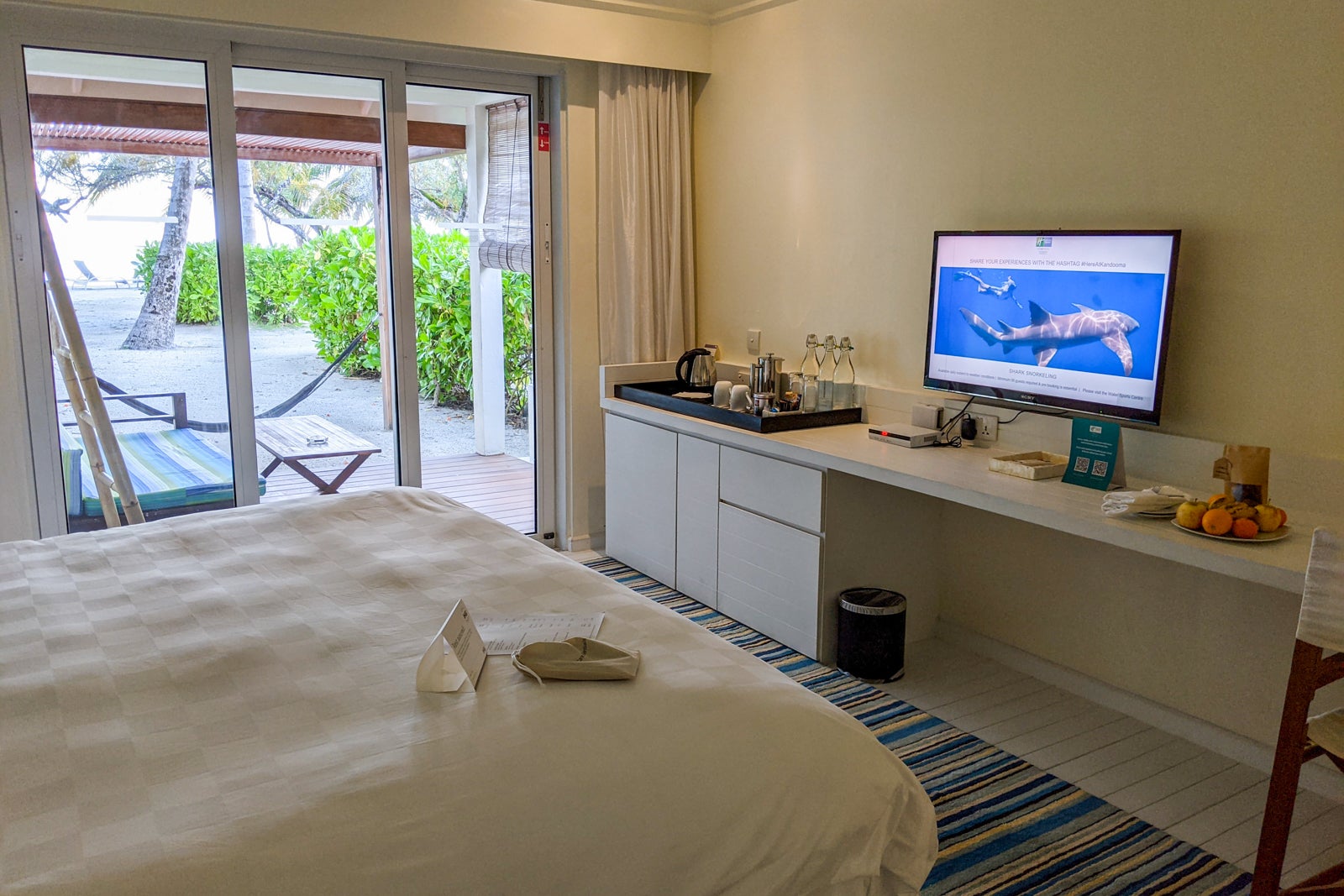 Ocean view villa with beach access at Holiday Inn Resort Kandooma Maldives