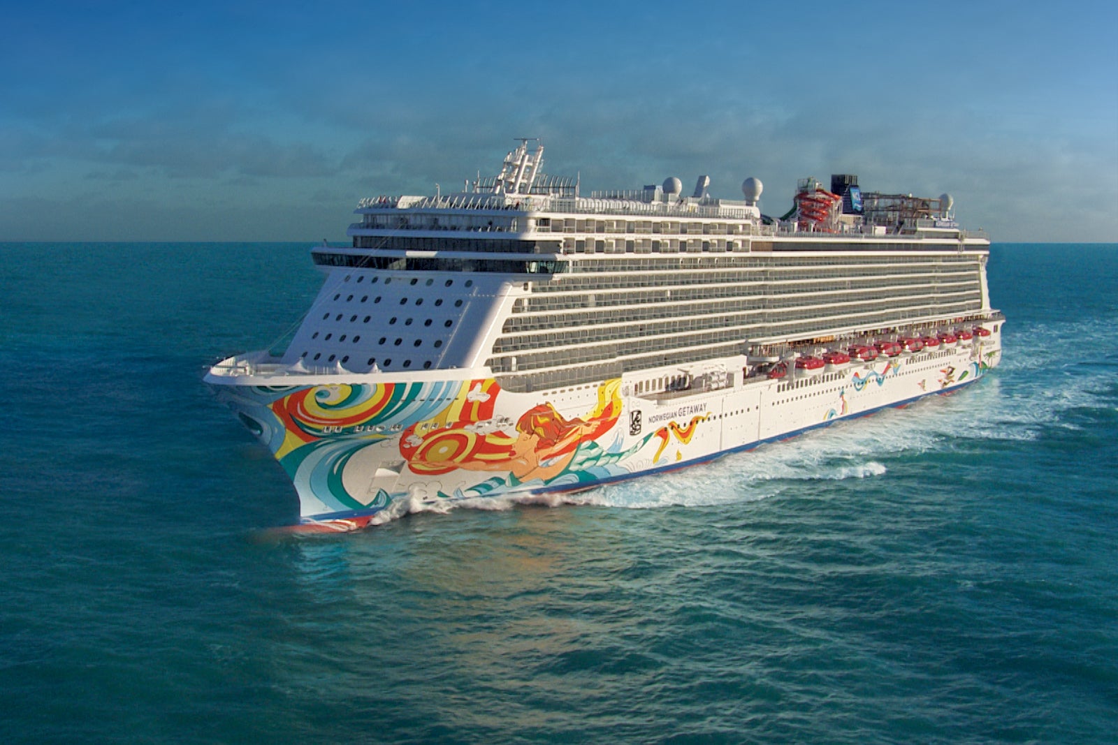 norwegian cruise lines biggest ship