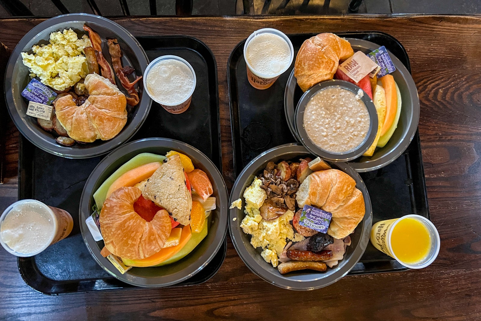 Four breakfast plates with butterbeer