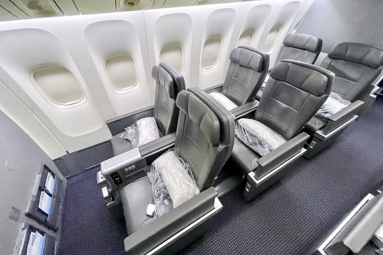 American Airlines 777-200 Premium Economy