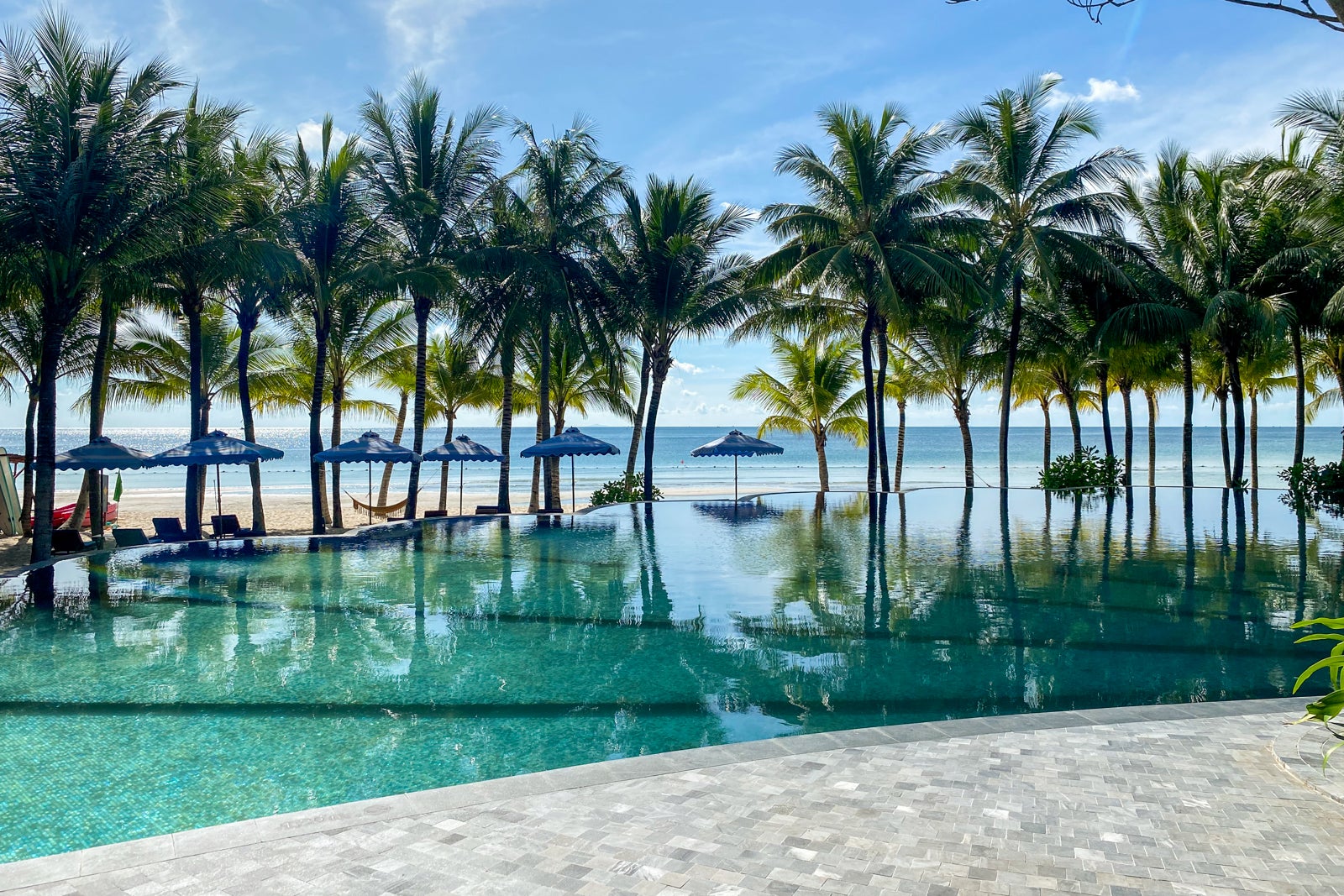 outdoor hotel pool