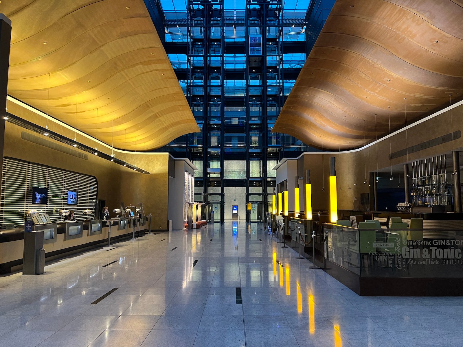 Frankfurt Airport Hilton lobby