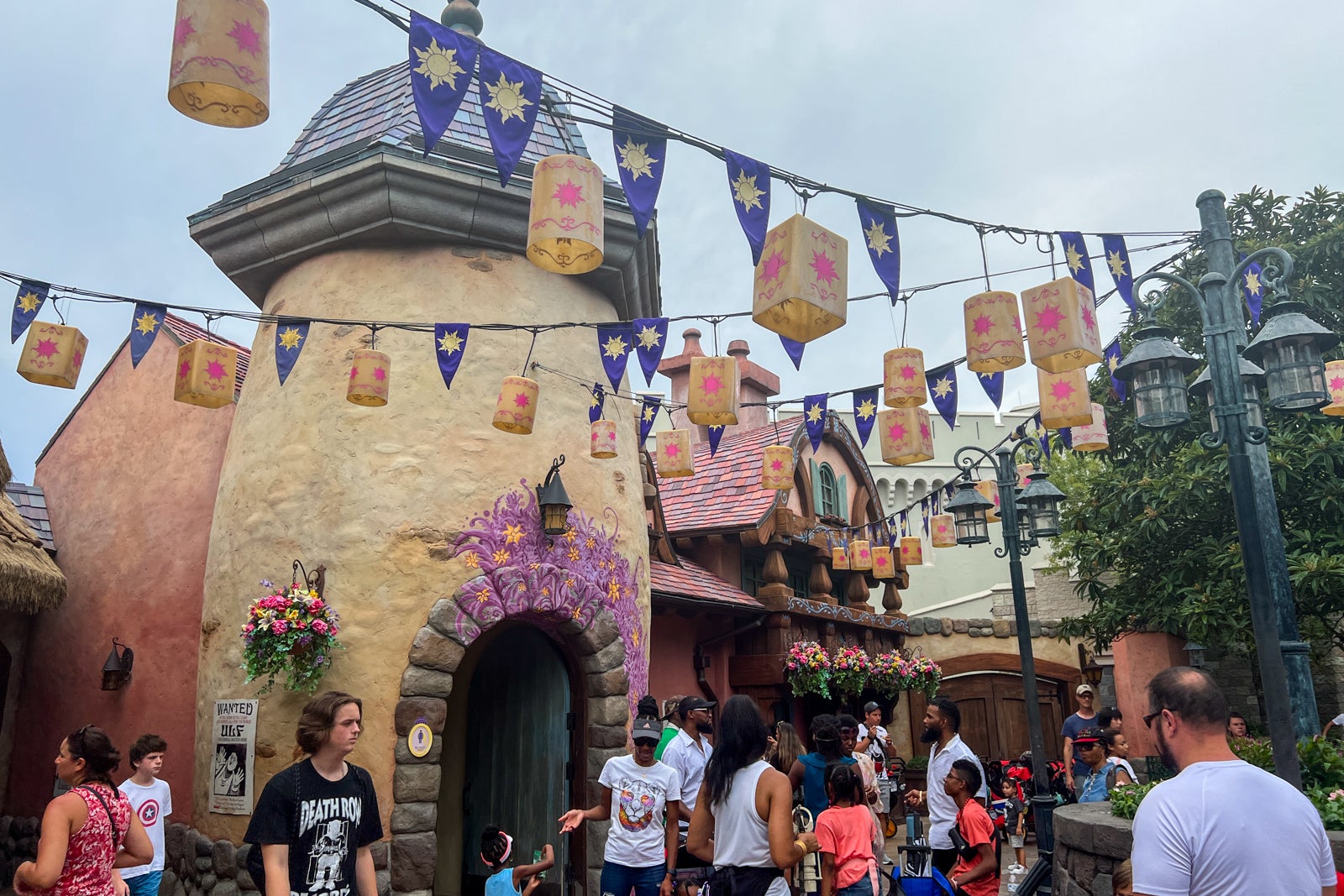 Pascal scavenger hunt at Magic Kingdom.