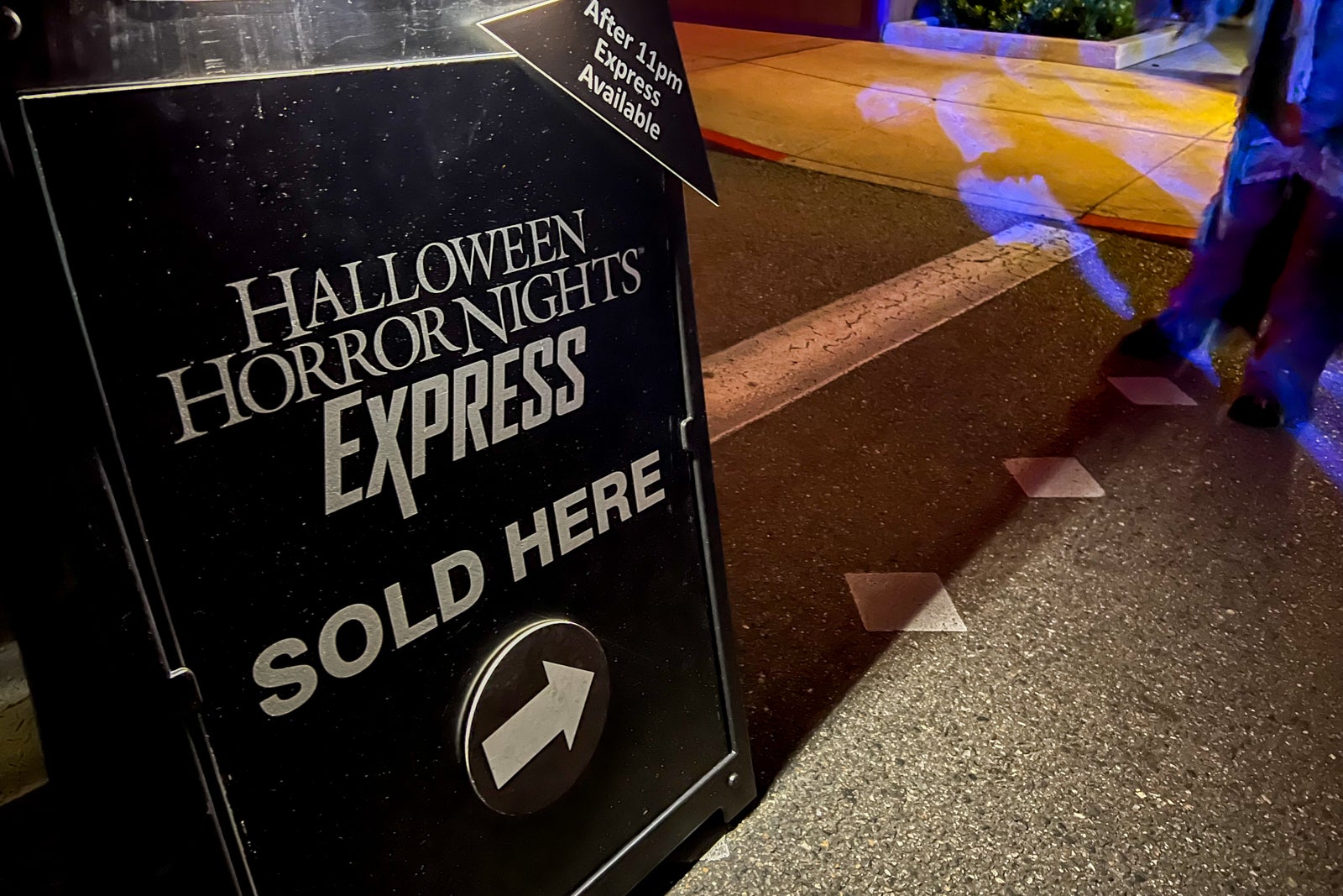 Halloween Horror Nights Express lets you skip the line at the haunted houses