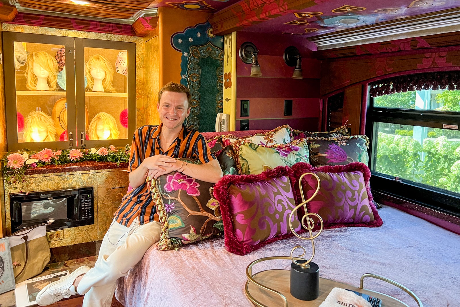 tanner in Dolly Parton's tour bus