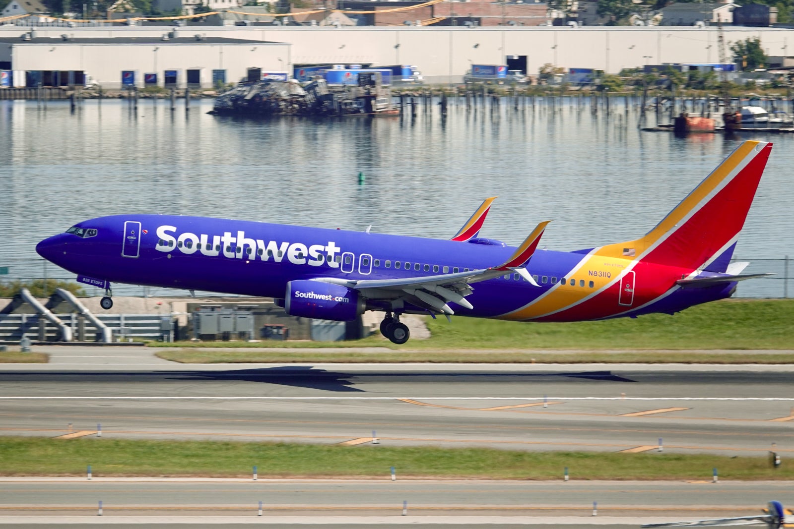 Southwest’s operation continues to meltdown as other airlines recover from major Christmas storm