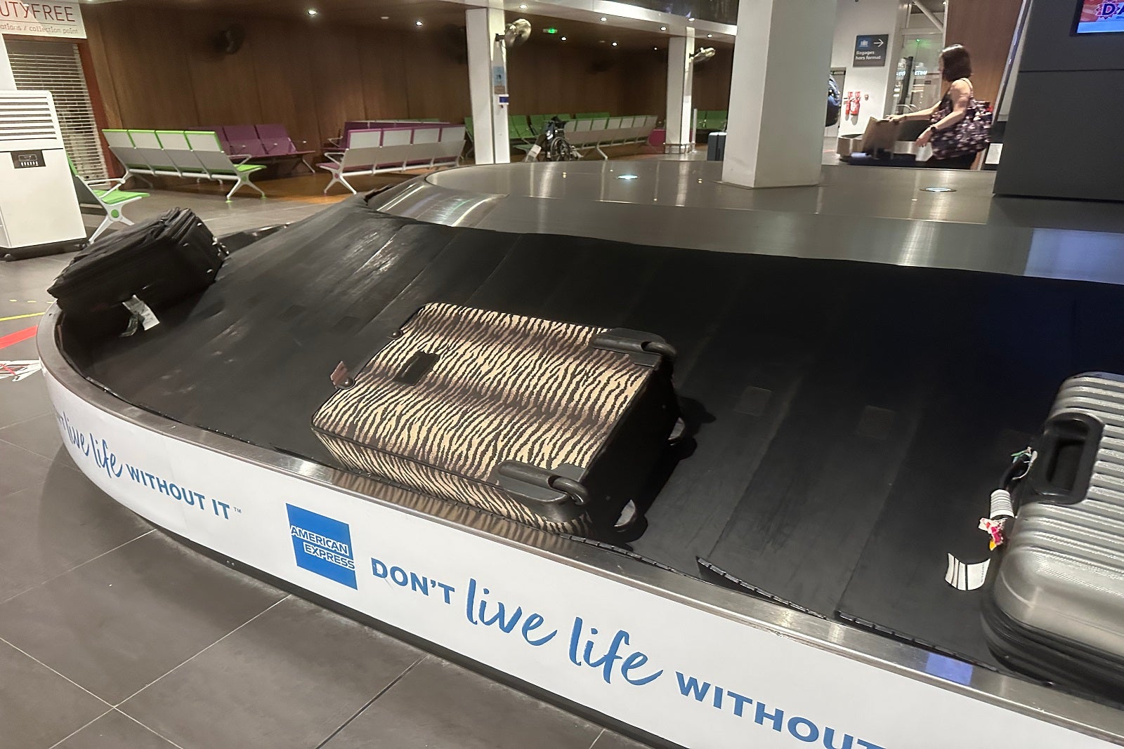 suitcase on the luggage belt at the airport