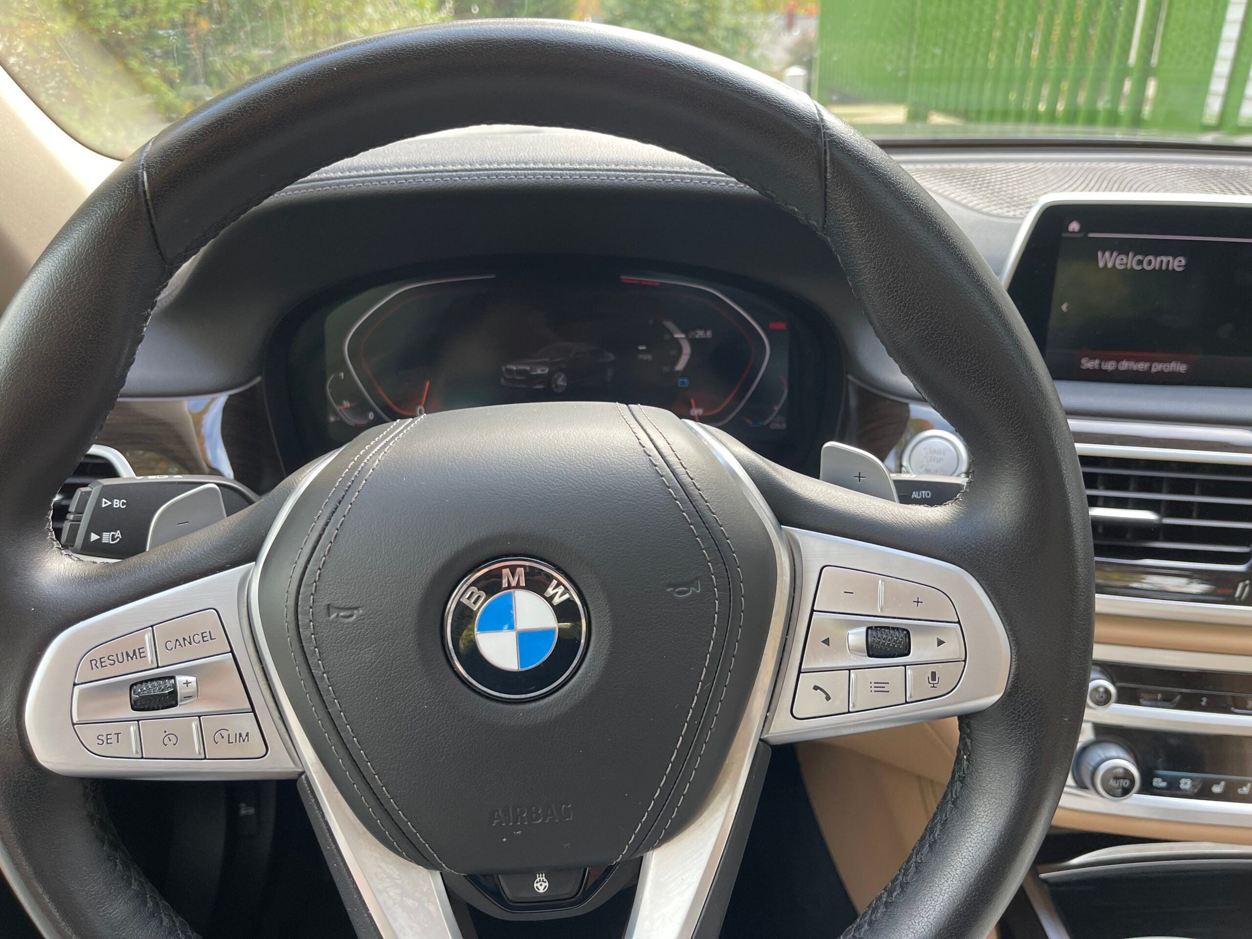 Steering wheel of car