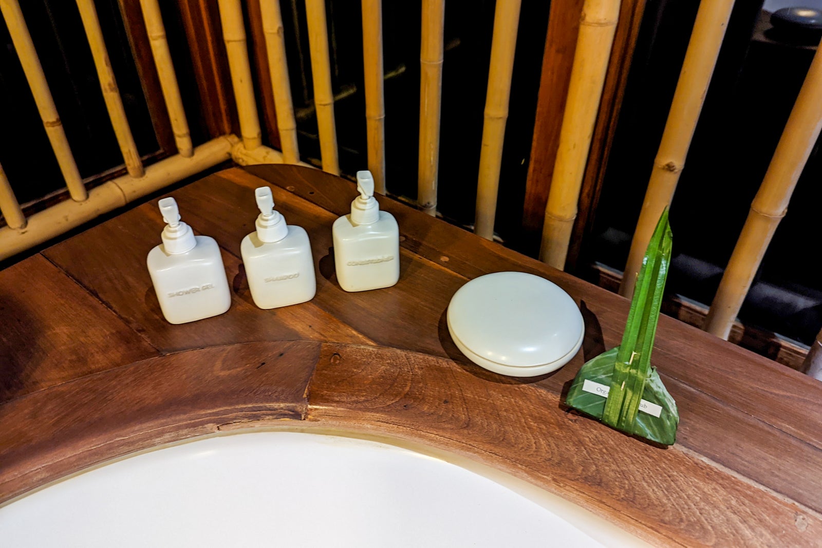 Six Senses Yao Noi villa bathtub