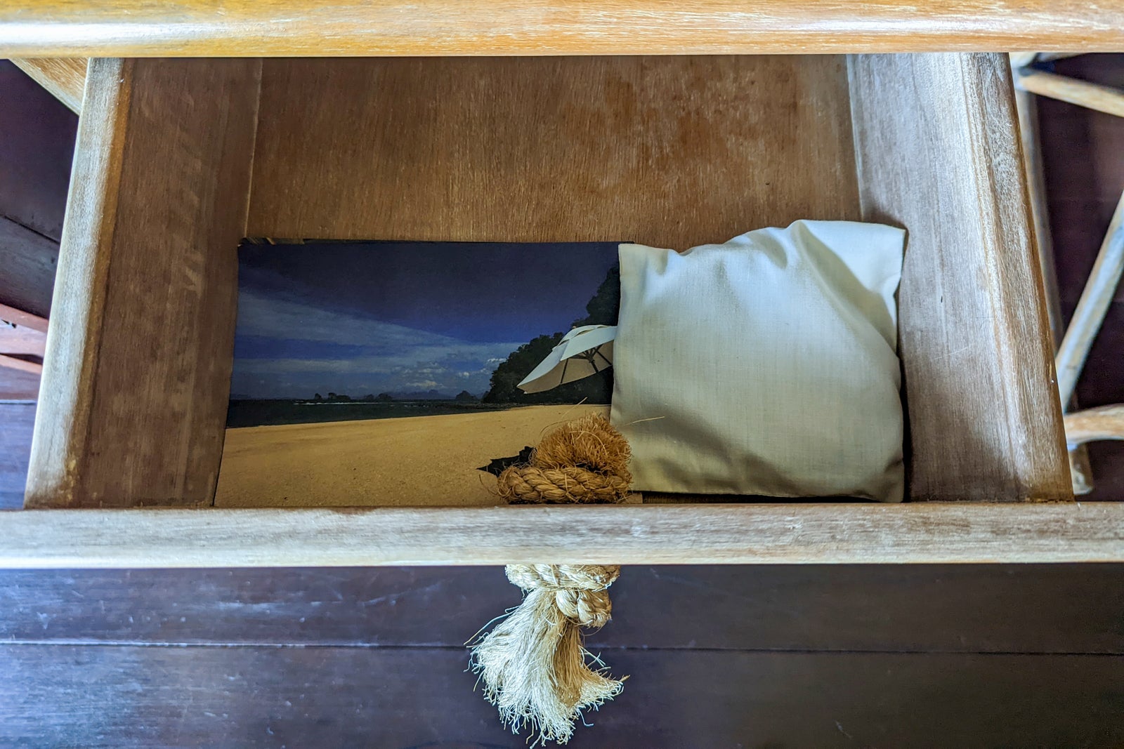 Six Senses Yao Noi villa bedroom desk drawer