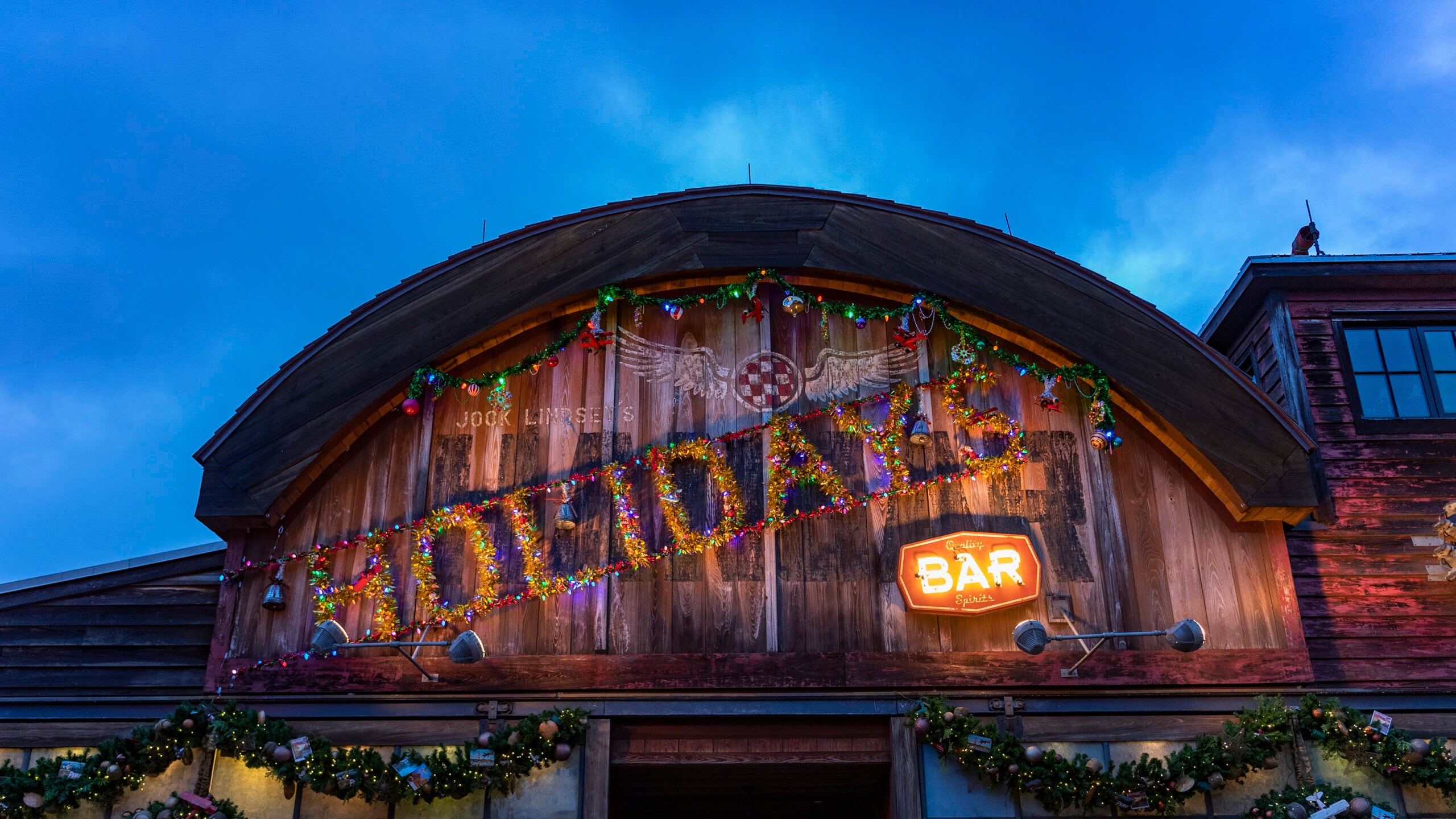 holiday sign on building