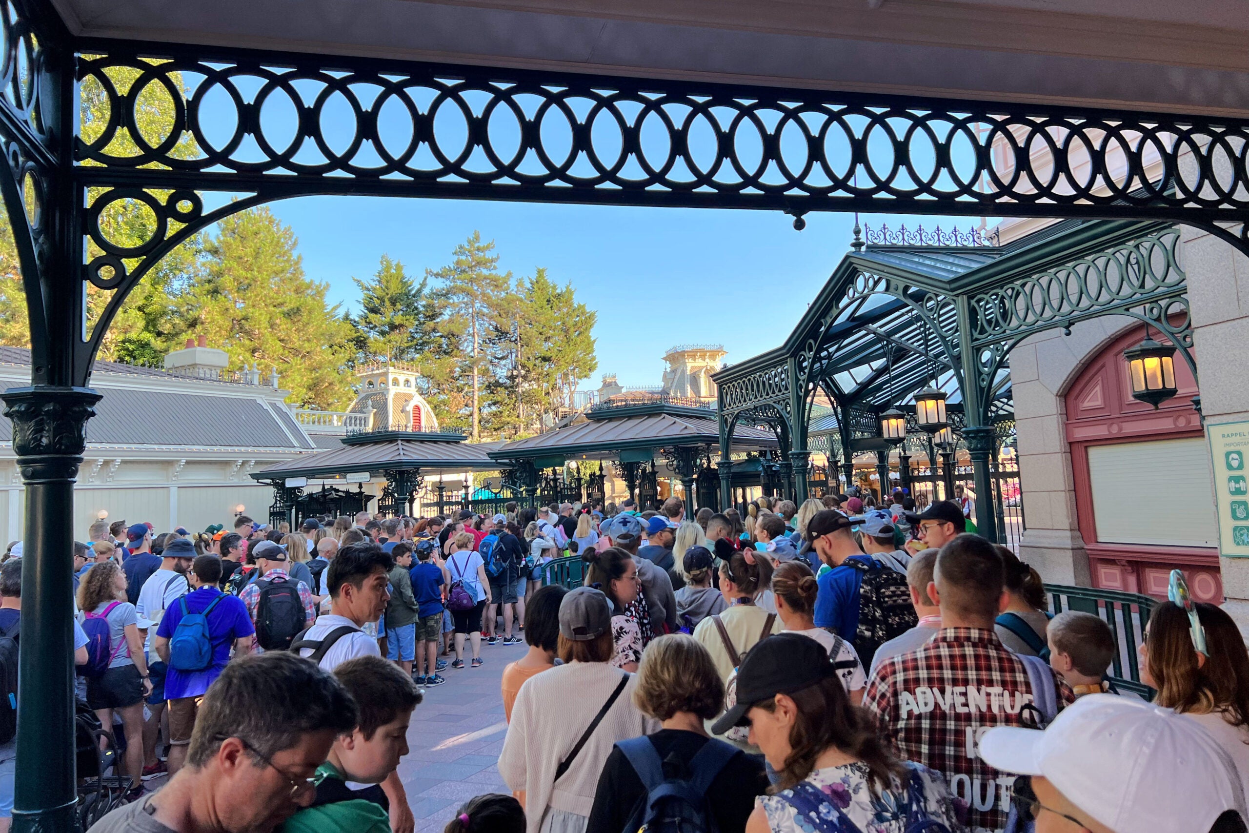 Disneyland Paris Rope Drop Crowds