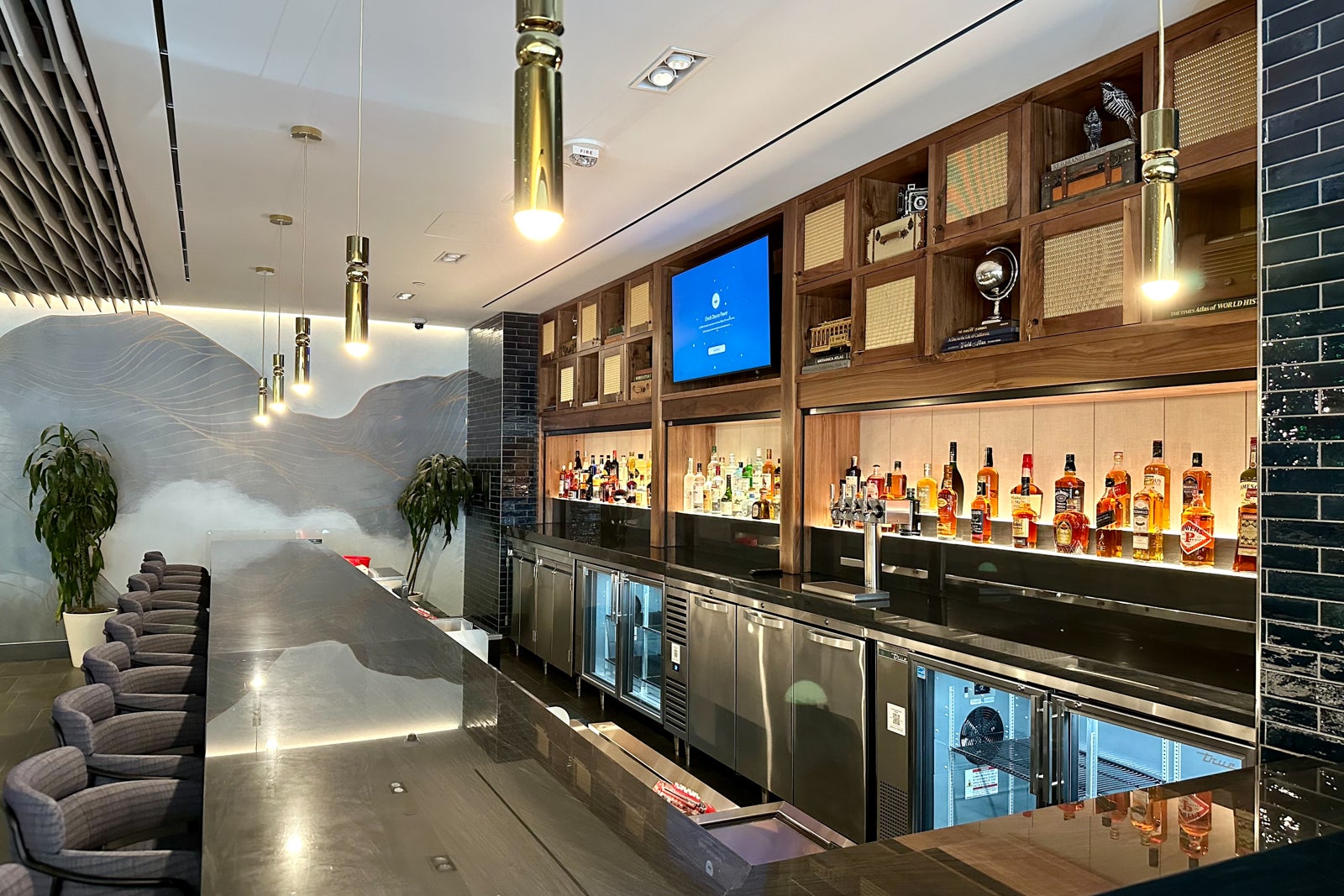 Amex Centurion Lounge SFO 30