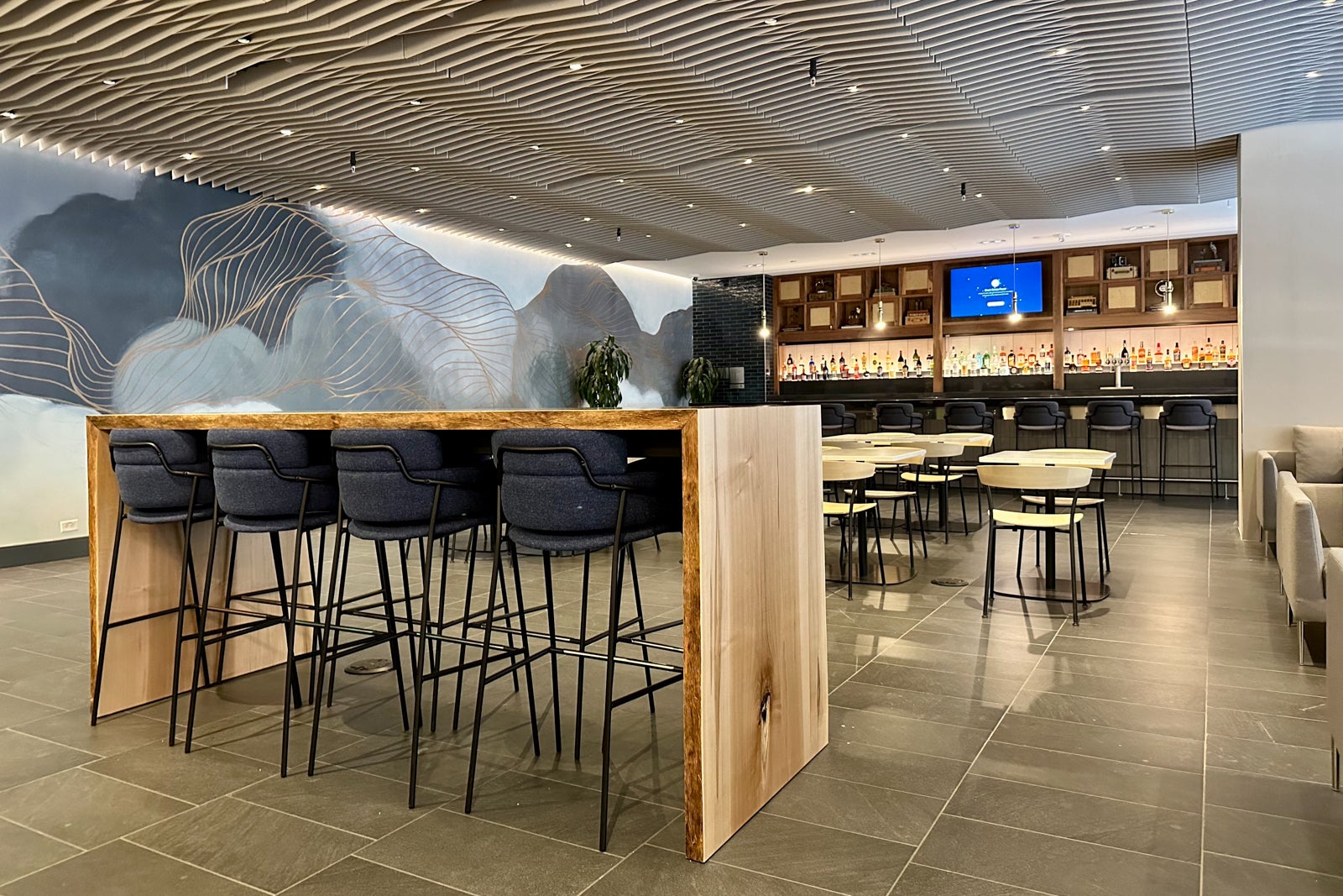 Amex Centurion Lounge SFO 39