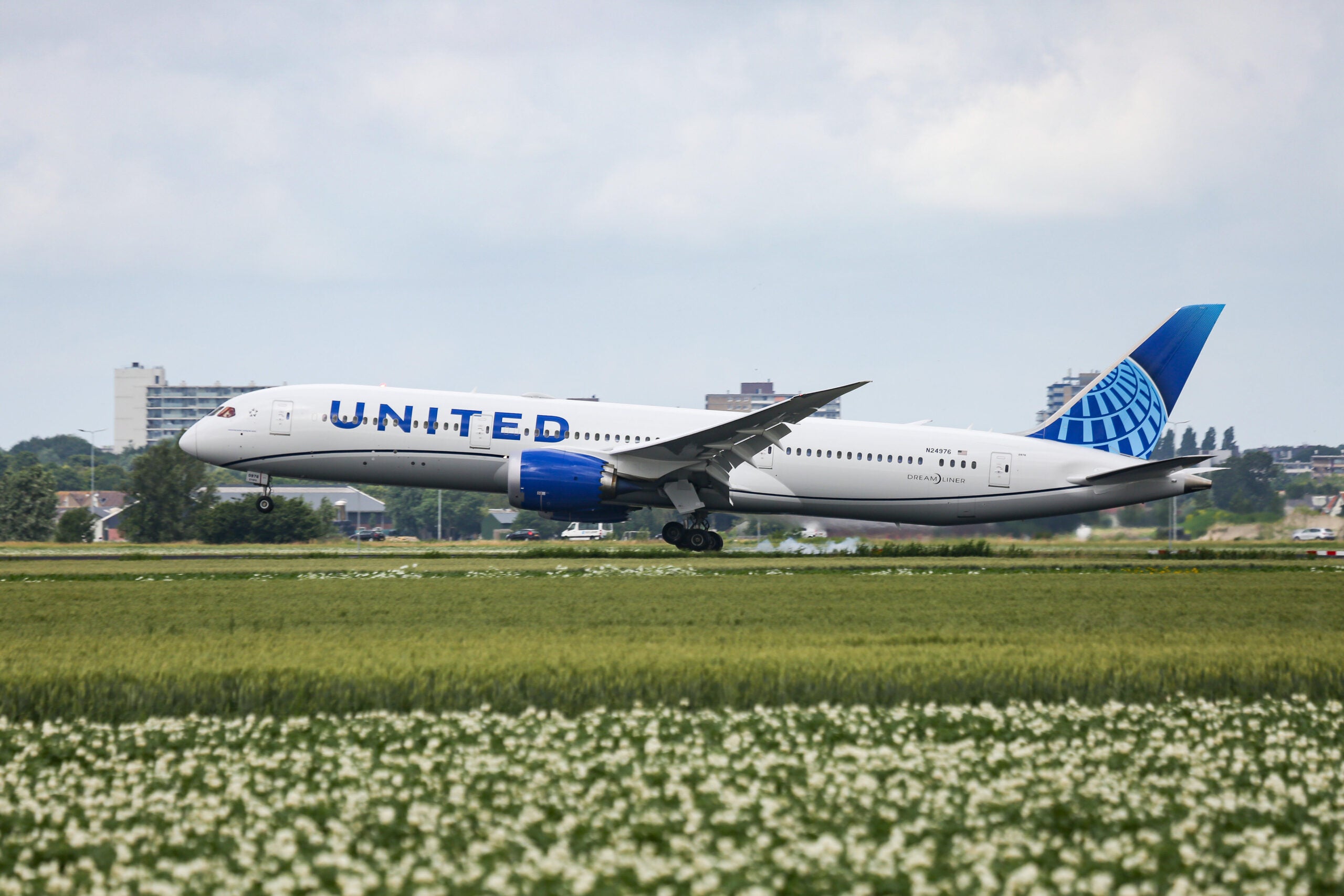 United Airlines orders up to 200 Boeing 787s, setting stage for widebody fleet renewal