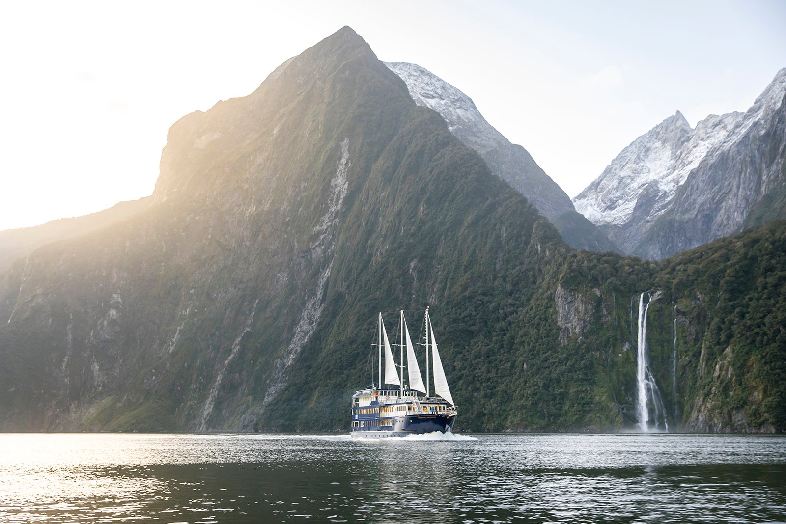 Milford Sounds Visit New Zealand