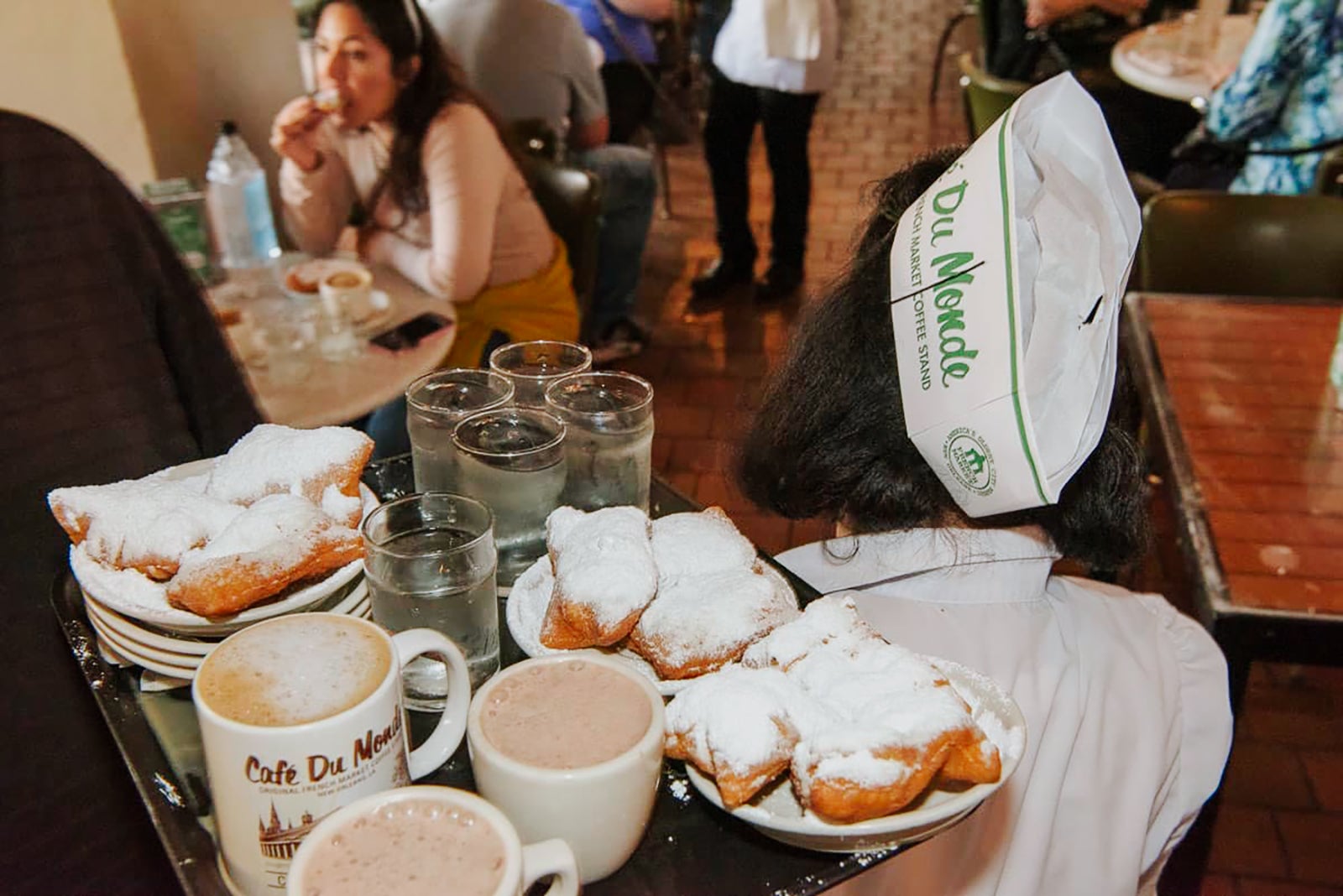 beignets at Cafe Du Monde