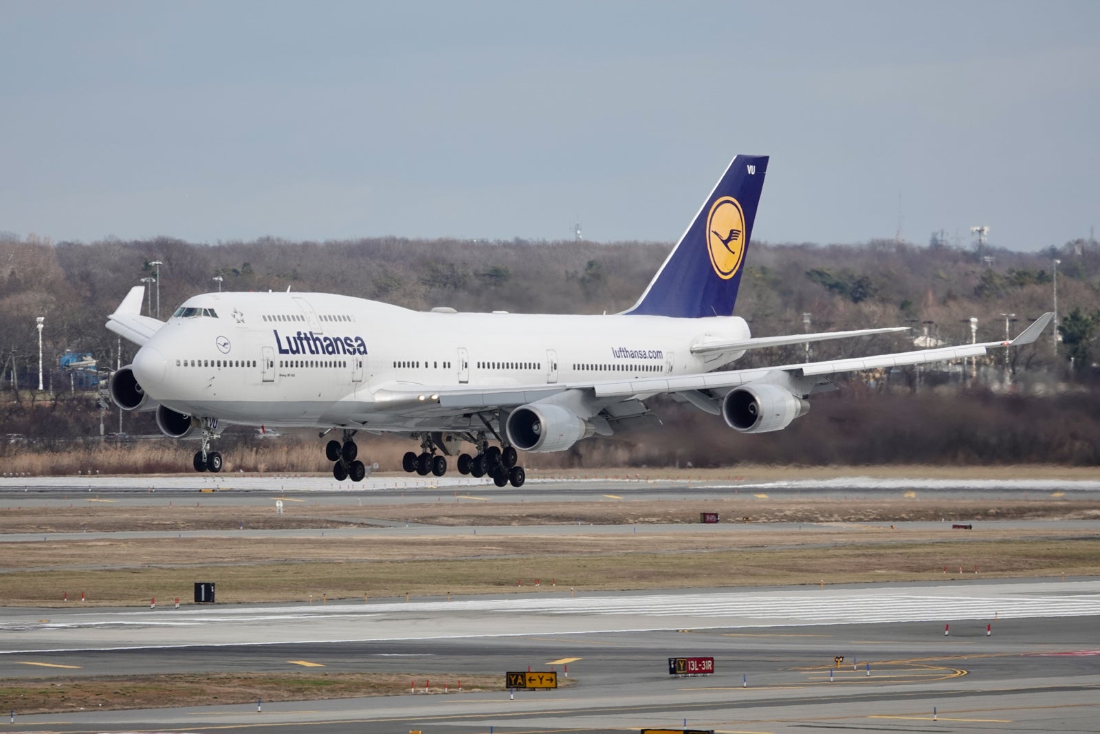 Lufthansa Boeing 747-400 JFK