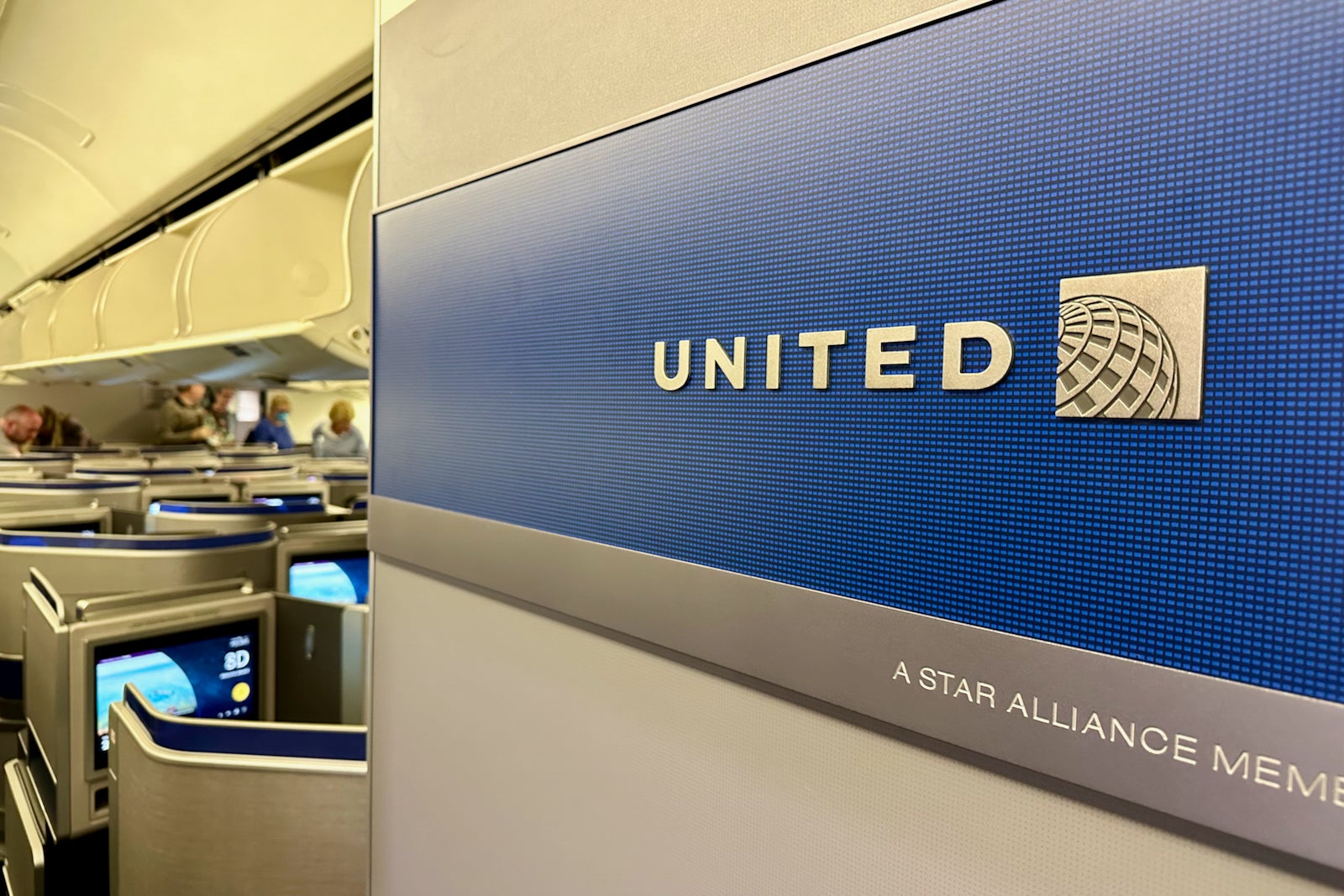 United Airlines Polaris cabin