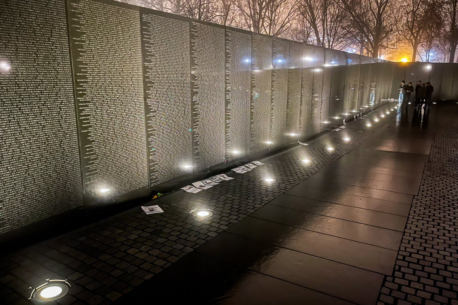 Vietnam War Memorial DC at night