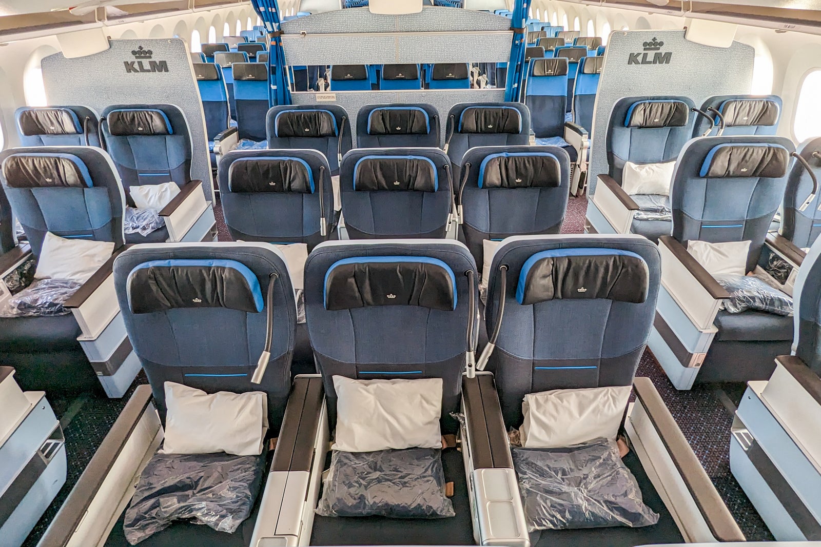 KLM Premium Comfort Amsterdam to Chicago