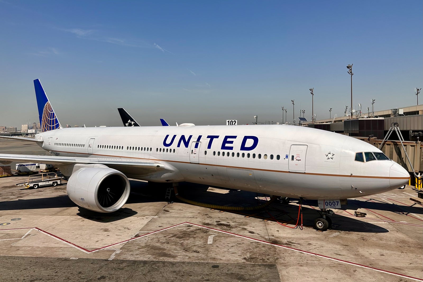 United Boeing 777-200 Newark Airport EWR