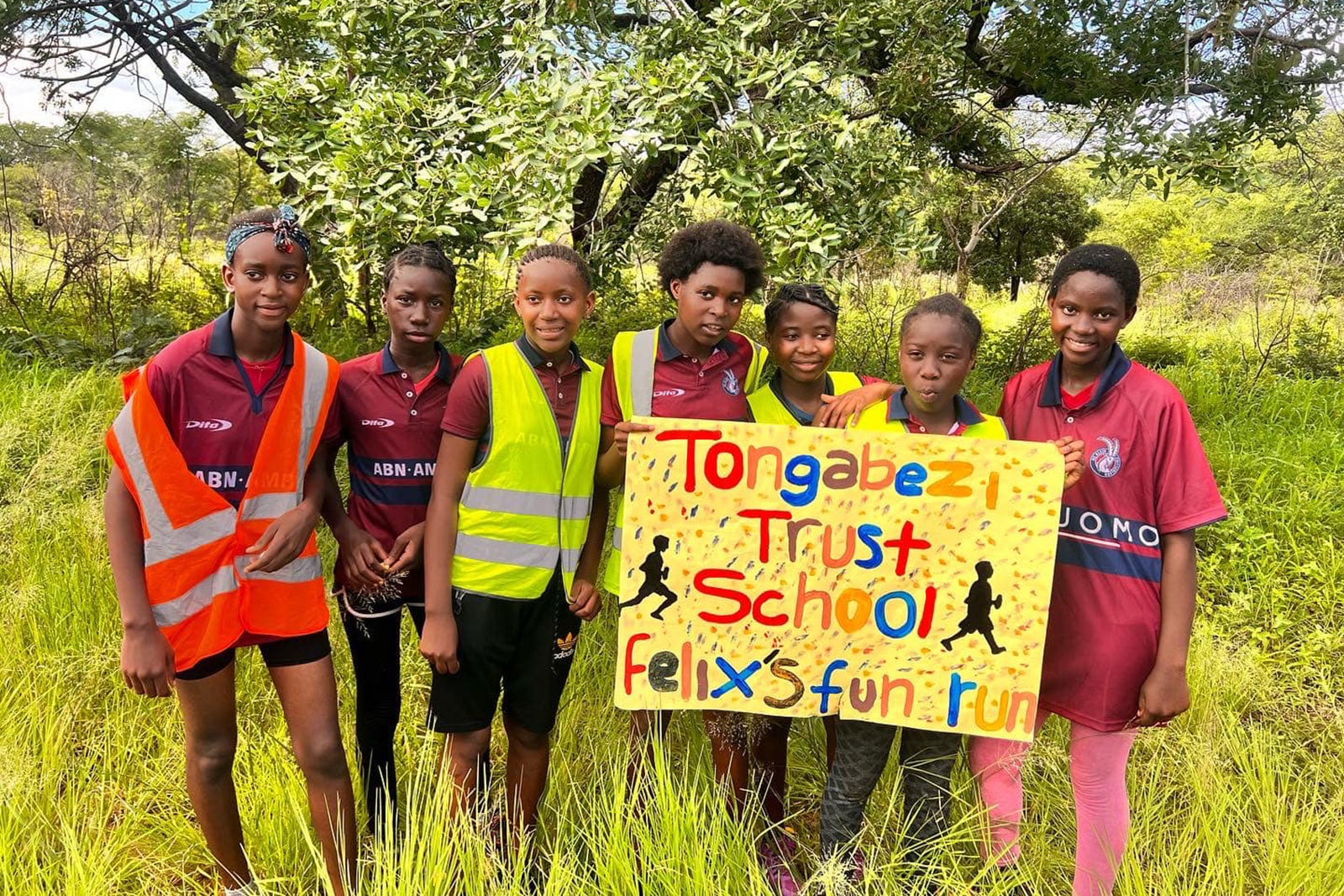 Schoolchildren from the Tongabezi Trust School