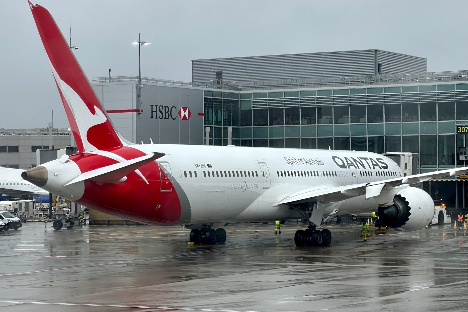 Qantas Boeing 787 Dreamliner London Heathrow LHR