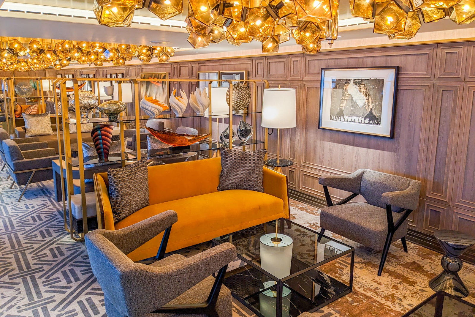 Grand Lounge on Oceania's Vista.