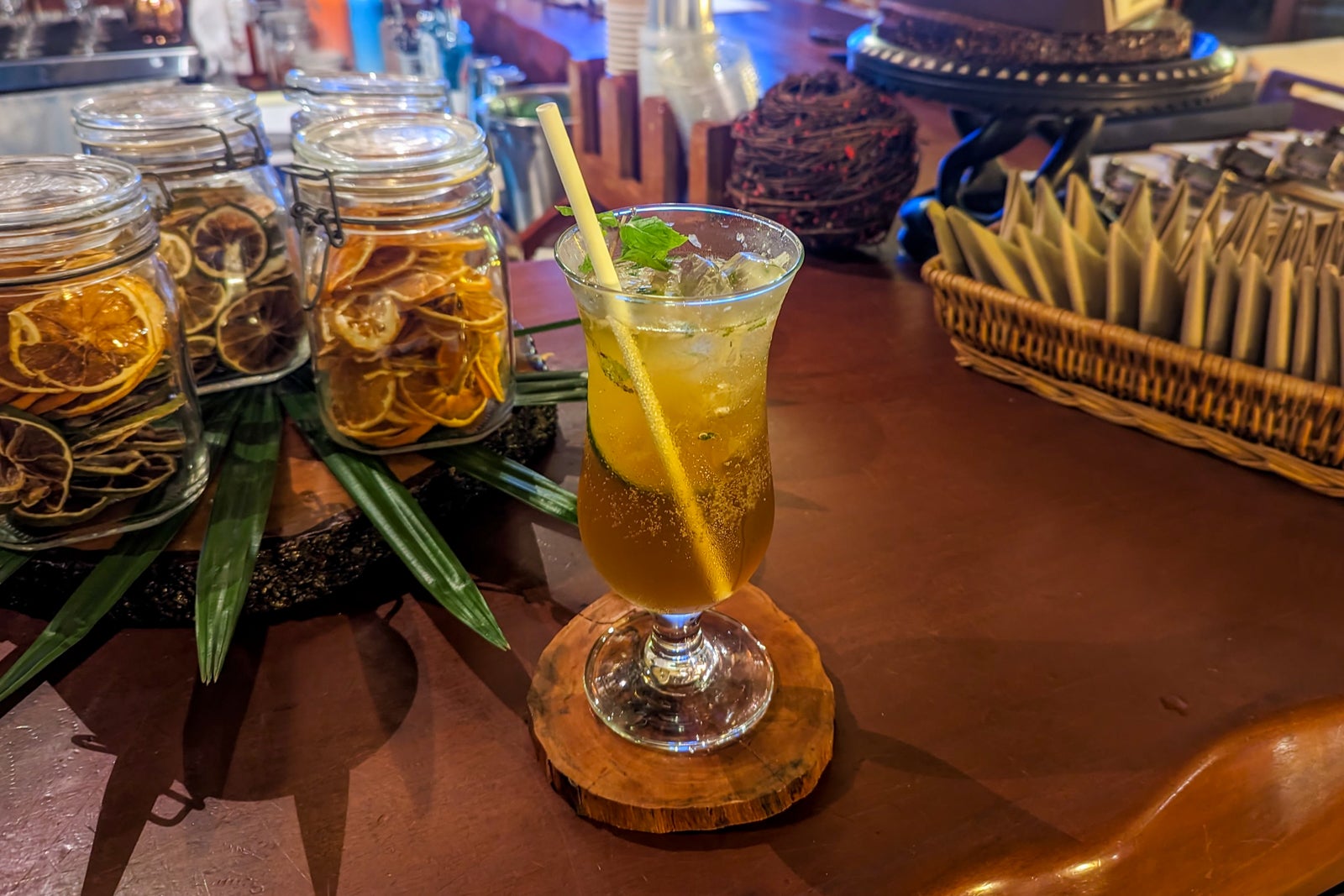 Nanuku Resort Fiji bar drink