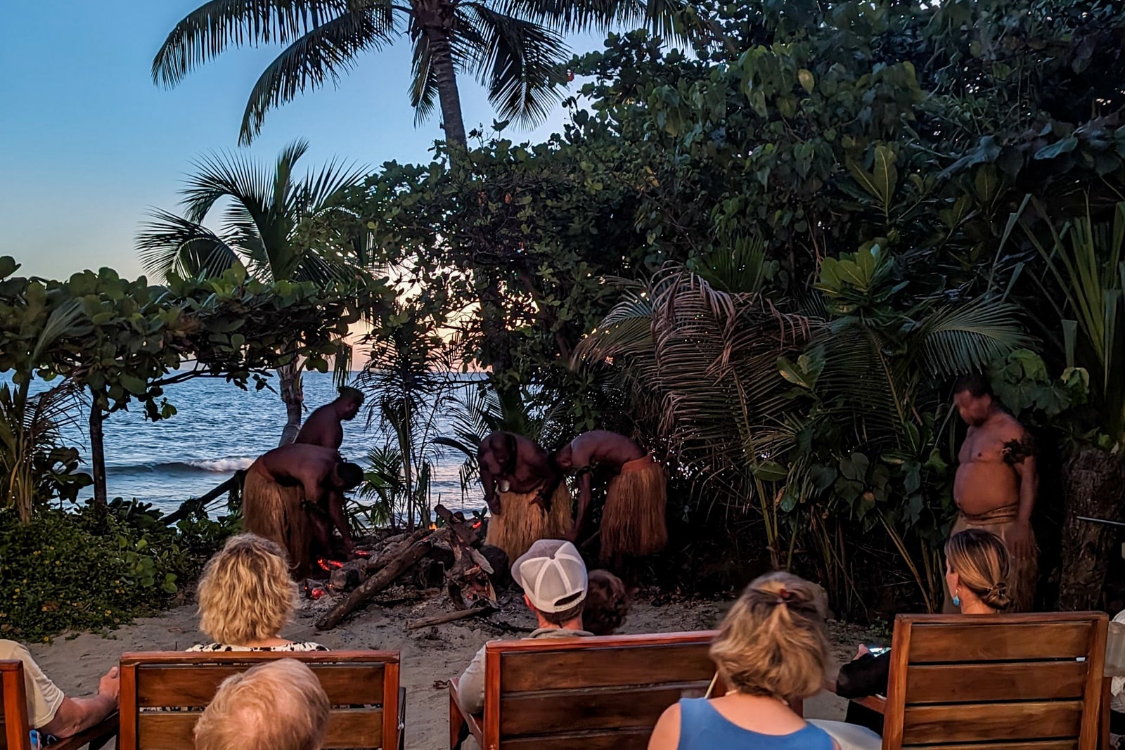 Nanuku Fiji firewalking