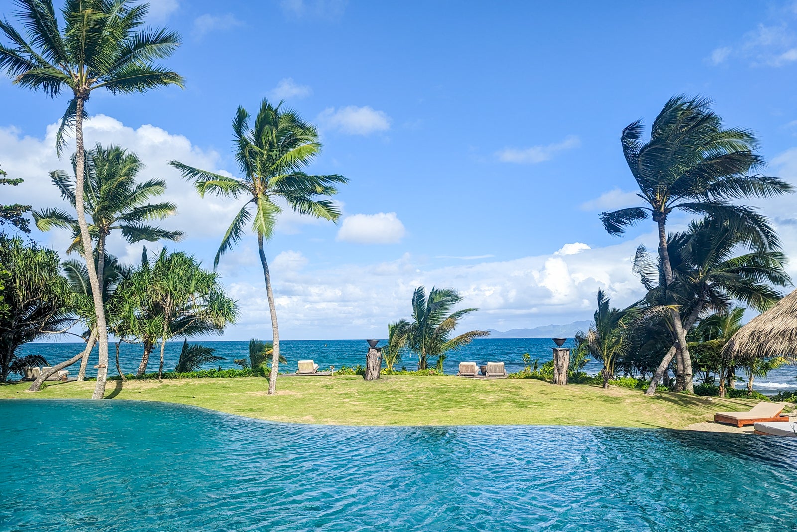 Nanuku Fiji pool