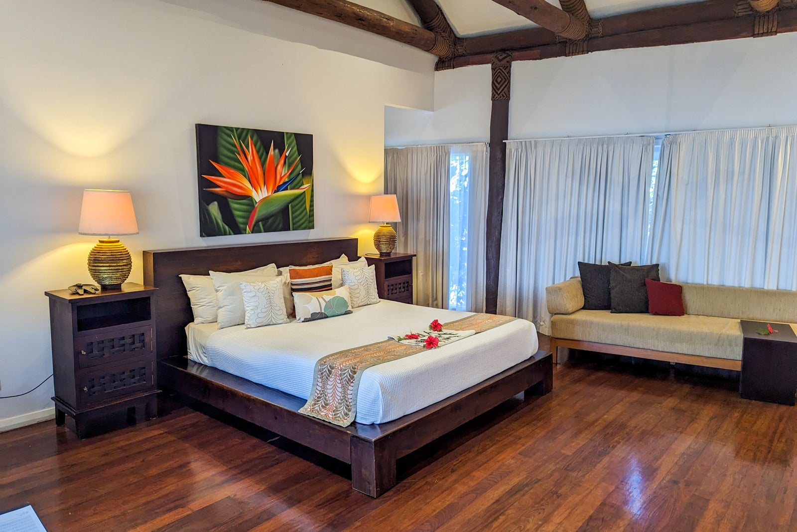 Nanuku Resort Fiji suite bed