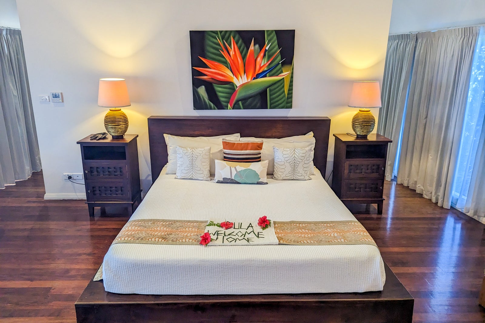 Nanuku Resort Fiji suite bed