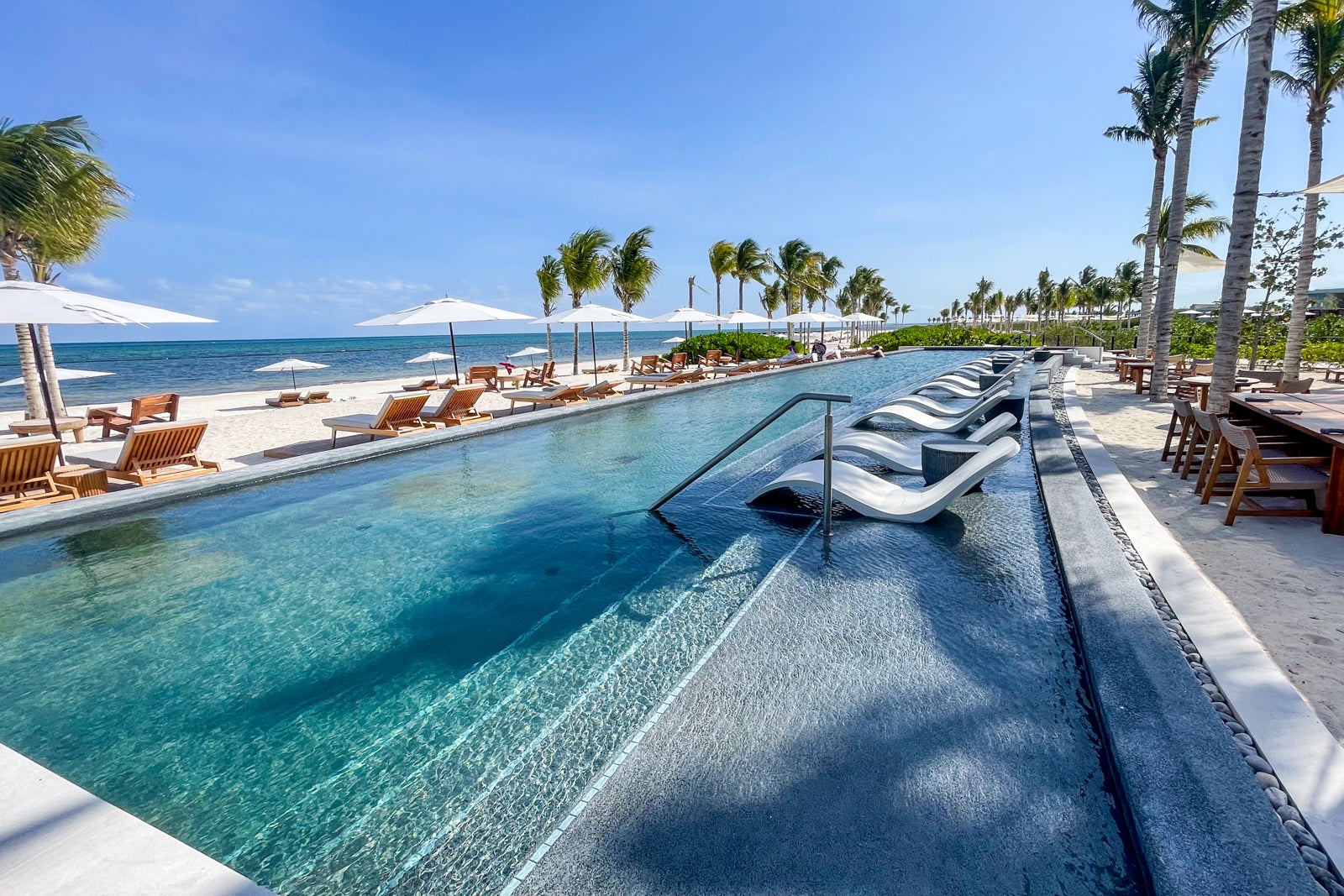 Pool. St. Regis Kanai Resort, Riviera Maya