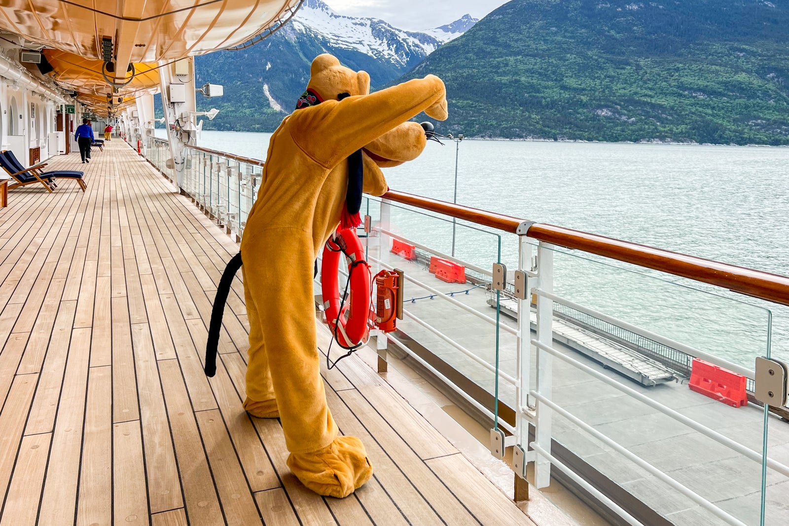 Goofy on Disney Wonder in Alaska. 
