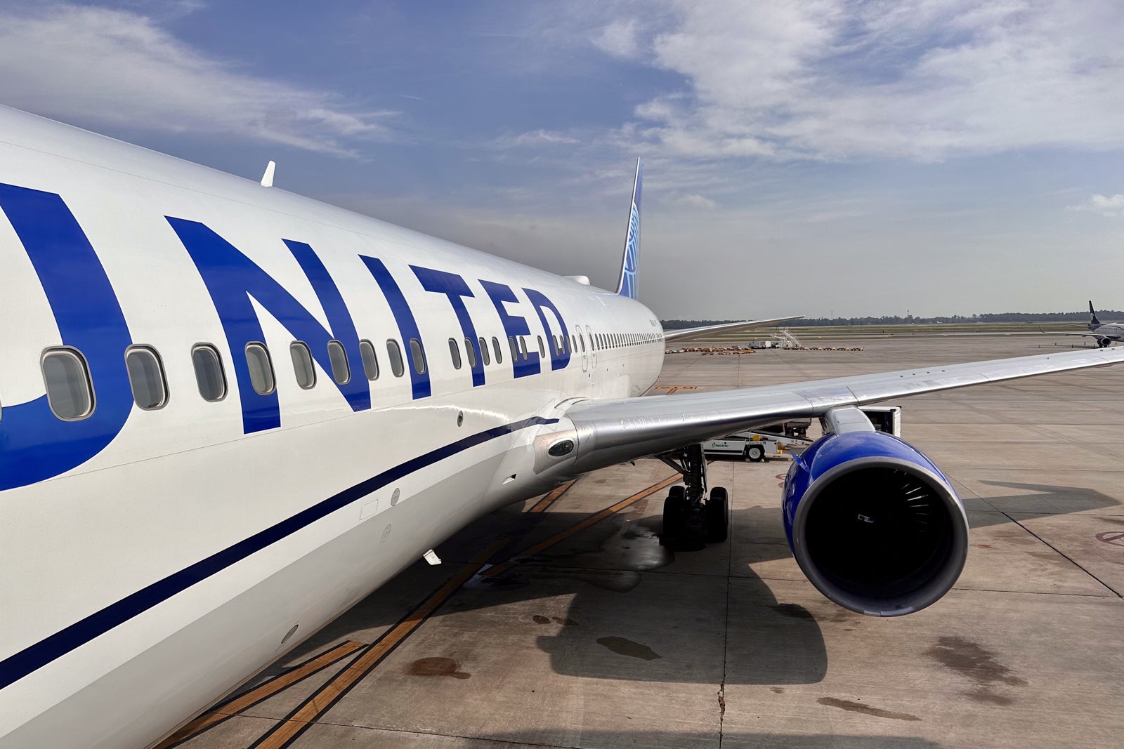 United Boeing 767-300