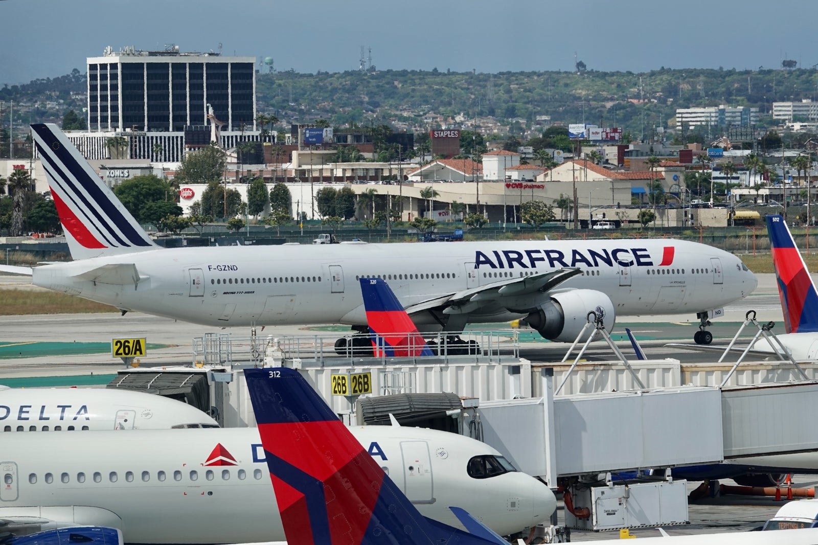 Air France Boeing 777-300ER Delta