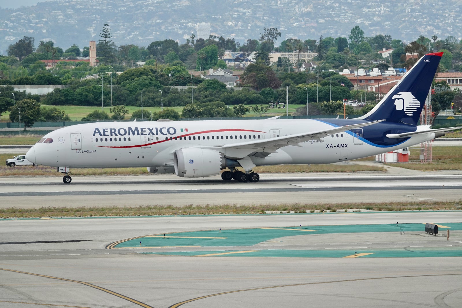 AEROMEXICO plane on the runway