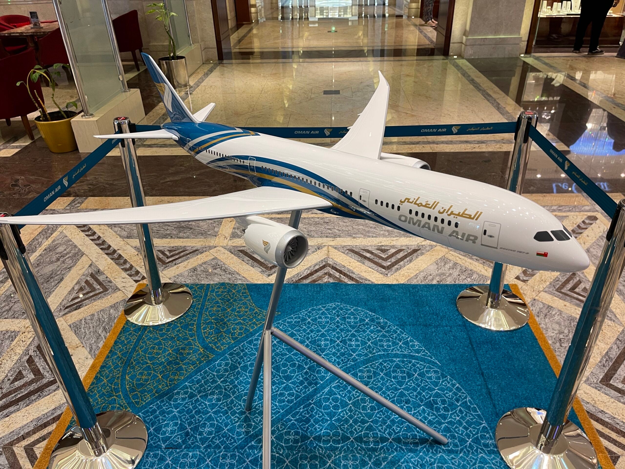 Oman Air Boeing 787-9 Dreamliner model