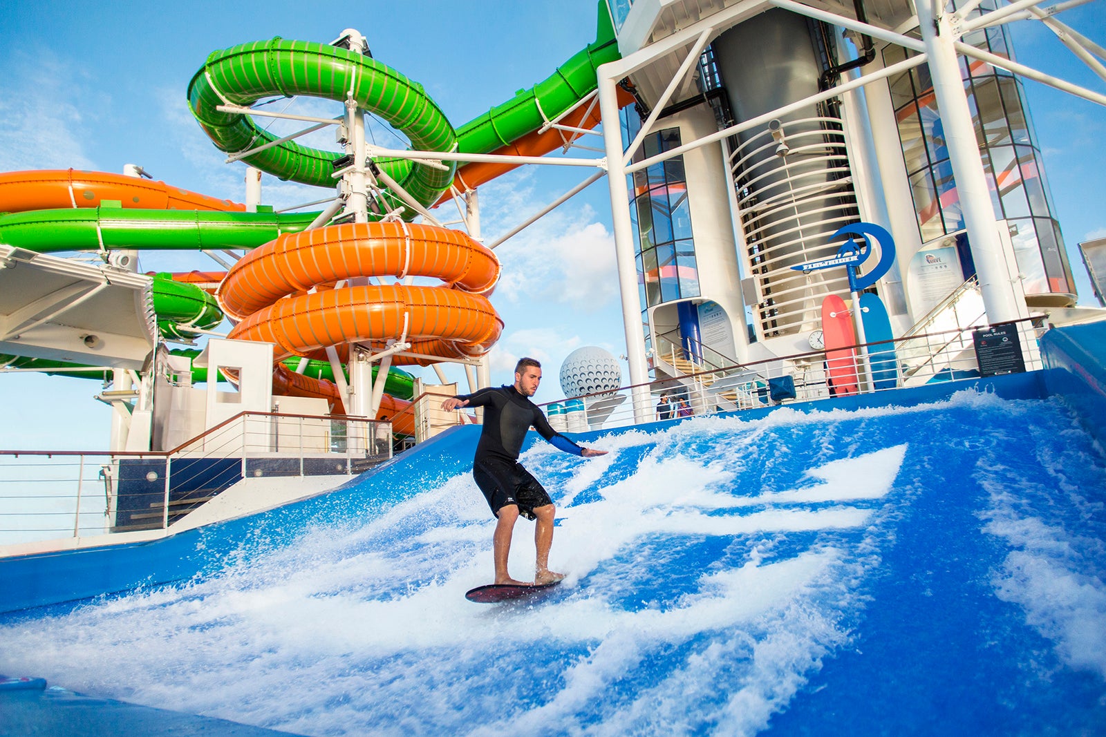 Flowrider surf simulator on cruise ship