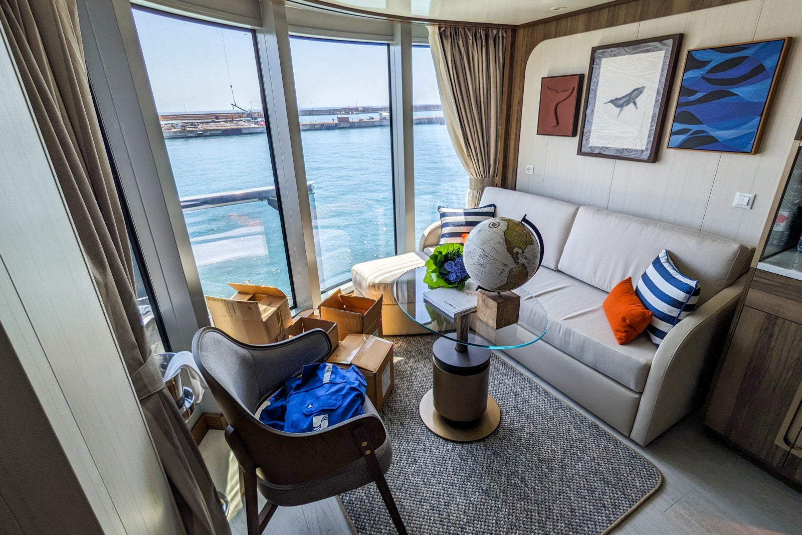 Panoramic veranda suite on Seabourn Pursuit.