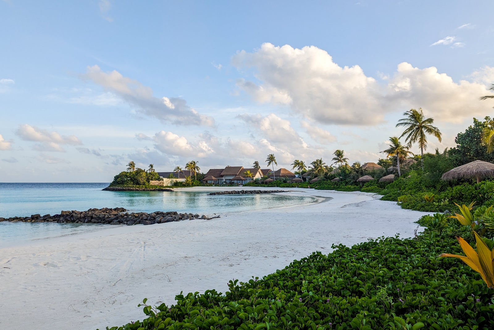 Hilton Maldives Amingiri beach