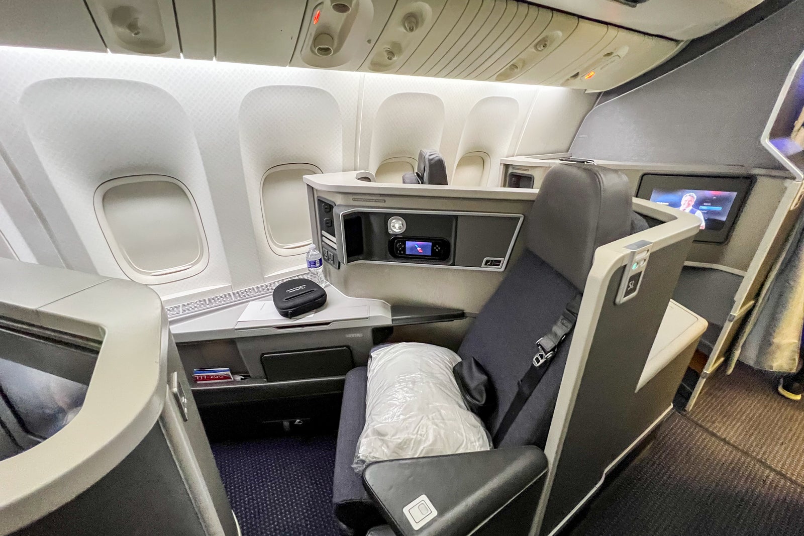 American Airlines business class